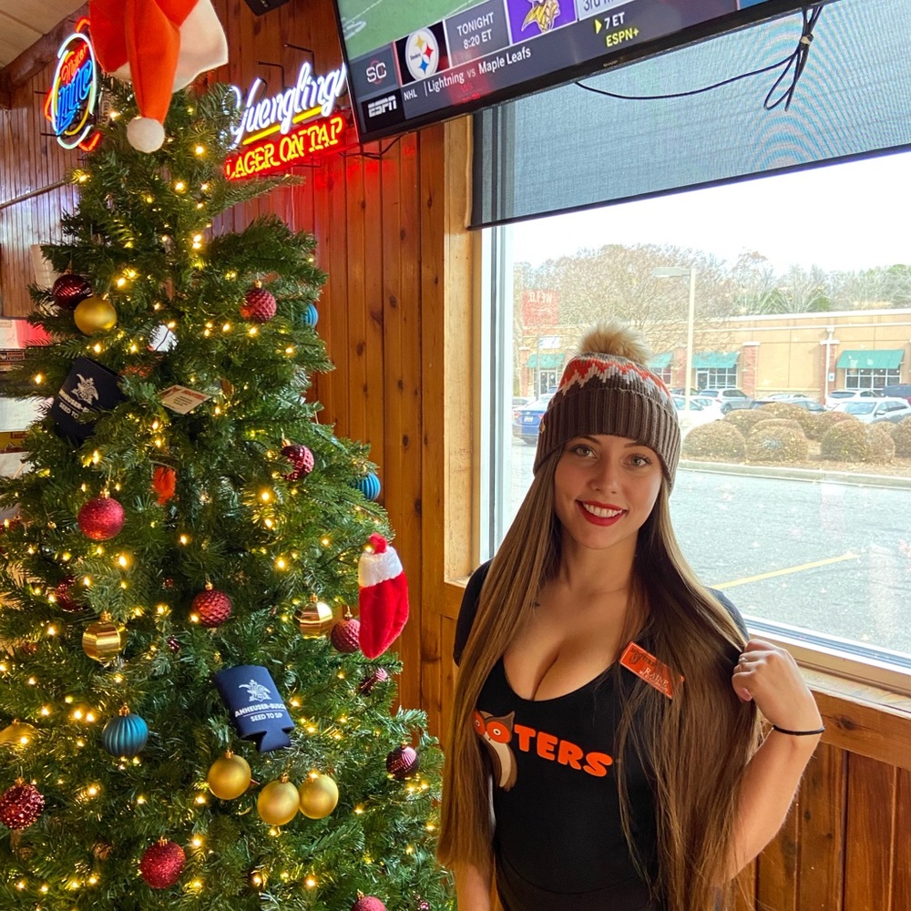 Authentic Hooters Uniforms - Picture 2 of 4